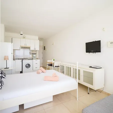 Дом отдыха House On Playa De Canteras With Sea Views Лас-Пальмас-де-Гран-Канария